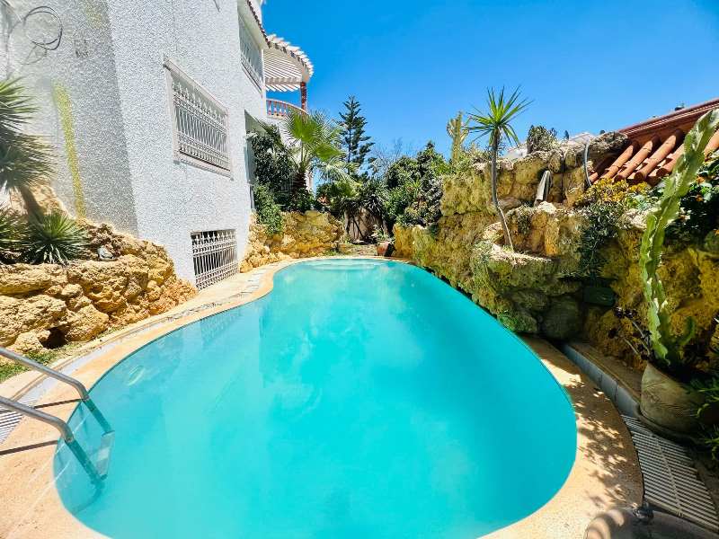 Nabeul Cite El Mahrsi 1 Vente Maisons V482 villa royale pres de la mer