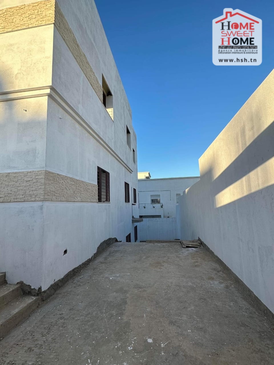 El Mourouj Residence Zahret El Mourouj Vente Appart. 5 pices+ Immeuble saker d el mourouj