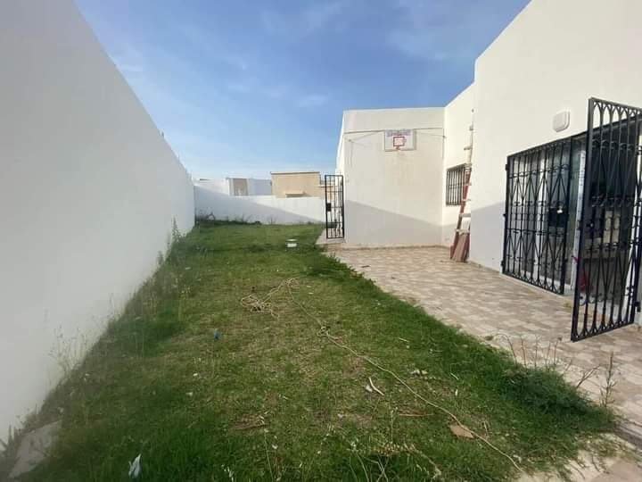 Mnihla Jardins d'el Menzah Vente Maisons Deux villas a cit el faouez